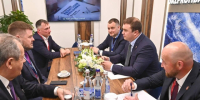 Виталий Хоценко обсудил на ПМЭФ-2026 ход строительства Северного обхода Омска - ИА Омскрегион