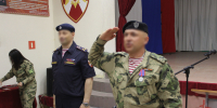 В Саратове наградили сотрудников ОМОН и СОБР - Росгвардия