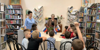 Огаревская сельская библиотека. Игровая программа «У библиотеки праздник». - Щекинская МЦБ
