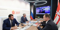 Миляев на ПМЭФ встретился с владельцем «Акрона» и поговорил о футболе - ИА Тульская пресса.Ru