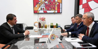 «Ростелеком» и Калужская область подписали соглашение о цифровом сотрудничестве на ПМЭФ-2026 - Комсомольская Правда