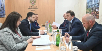 Виталий Хоценко обсудил развитие авиасообщения с главой Росавиации - 12 канал