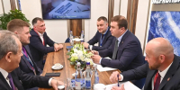 Виталий Хоценко на ПМЭФ обсудил ход строительства дороги «Северный обход Омска» - Gazeta-Avangard.Ru