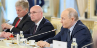 Путин: Европа не может быть посредником, поскольку напрямую содействует Украине - M24.Ru