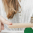 woman-holding-her-finger-balance-with-coins - ТВ-Колыма-Плюс