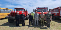 Огонь не знает границ: специалисты Минприроды края приняли участие в пожарных учениях с казахскими коллегами - Минприроды Алтайского края