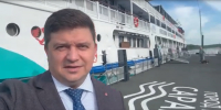Первый в 2026 году теплоход причалил к берегу Сарапула - Сусанин