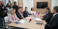 На ПМЭФ губернаторы Хабаровского края и Запорожской области договорились о развитии межрегиональных связей - Телеканал Хабаровск