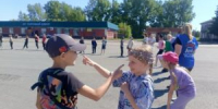 В День защиты детей не скучаем – читаем, танцуем, играем! - Тогучинская ЦБС