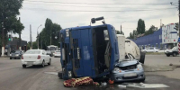 Бетономешалка опрокинулась на Matiz в Воронеже - ВестиПК в Воронеже