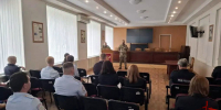 В Воронеже сотрудники ОМОН «Стилет» Росгвардии провели семинар безопасности с представителями Юго-Восточного ЛУ МВД России на транспорте и работниками железной дороги - Росгвардия