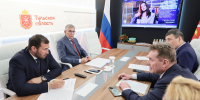 ПМЭФ-2026: Дмитрий Миляев обсудил с руководством Совкомбанка развитие финансовых услуг в Тульской области - Корпорация развития Тульской области