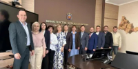 Вице-губернатор по социальной политике Лариса Боярская встретилась с врачами, которые продолжают посменно трудиться в больницах новых территорий России - Министерство здравоохранения