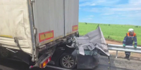 Водитель иномарки влетел под КАМАЗ и погиб на трассе под Ростовом - Bloknot-Rostov.Ru