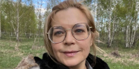 «Платье-комбинация и мелкие кудри»: Ирина Пегова вызвала восхищение у поклонников после новых фото - MosRegToday.Ru