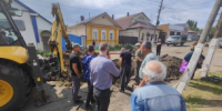 Работы по устранению аварии на водоводе - Вольский район
