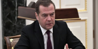 Медведев ответил на слова фон дер Ляйен о взрыве дрона в Румынии - M24.Ru