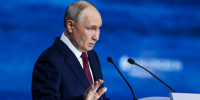 Путин заявил, что Россия будет добиваться денацификации Украины - M24.Ru