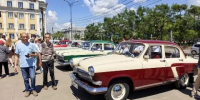 В День города в Иркутске состоялся парад ретро-автомобилей - Baikal24.Ru