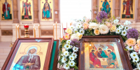 Божественная литургия архиерейским чином в день отдания праздника Пятидесятницы - Уваровская епархия