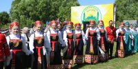 Участники фольклорного праздника в Даниловском округе внесли свой вклад в создание «Крошилова покрывала» - Правительство