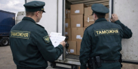 Проверка / Таможня / Грузовики / Граница / Изображение сгенерировано ИИ ChatGPT / amic.ru - ИА Амител