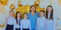 Первый выпуск в Тюрнясевской школе: как Вера Абрамова простилась с четвероклассниками - Нурлат-⁠информ