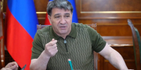 Джамбулат Салавов встретился с жителями микрорайона Турали из-за попытки застройки участка под школу - РИА Дагестан
