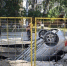 Автомобиль провалился под землю в центре Новосибирска - Gorsite.Ru