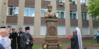 В Ижевске открыты памятники святителю Луке Крымскому и святому страстотерпцу царю Николаю II - Глазовская Епархия
