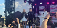 На VK Fest в Казани впервые провели церемонию бракосочетания прямо на сцене - Газета Новая жизнь