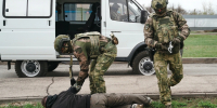 Сотрудники ФСБ задержали военного, пытавшегося наладить сбыт наркотиков в Омске - Комсомольская Правда