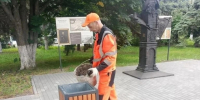 Подрядчики комитета городского хозяйства трудятся в городских парках и скверах. - Город Курск