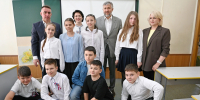 30 школ приняли участие в проекте депутата Госдумы Григория Аникеева «Центр развития семьи» - Progorod33.Ru
