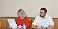 В Свердловске состоялось заседание постоянной комиссии Совета депутатов по правовой политике и связям с общественностью - Администрация города Свердловска и Свердловского района