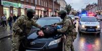 Трижды нападал на одного и того же гаишника: в Саратове вынесли суровый приговор водителю без номеров - SaratovNews.Ru