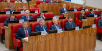 В Салехарде на площадке «Единой России» обсудили законодательные решения для развития Арктики и реализации Народной программы - Телевидение Импульс