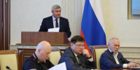 Министр культуры региона Юрий Зимняков доложил Губернатору Андрею Травникову о планах летних мероприятий в Новосибирской области - Министерство культуры