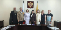 Руководителям семи социально ориентированных некоммерческих организаций – получателей грантовой поддержки в торжественной обстановке вручены благодарственные письма Управления - Министерство юстиции