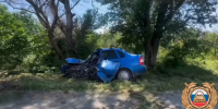 Пенсионер на легковушке разбился насмерть во время аварии в поселке под Таганрогом - Газета Таганрогская правда