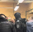 Полиция проверила мигрантов-ремонтников в Петербурге - Online47.Ru