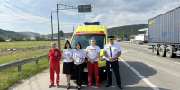 Сотрудники Госавтоинспекции города Новороссийска и скорой медицинской помощи провели совместную акцию «Безопасная дорога в отпуск» - Город-герой Новороcсийск