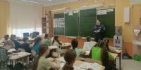 В Возрожденской школе провели урок безопасности перед летними каникулами - ЛенТВ24