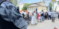 В Ярославле сотрудники Росгвардии обеспечили правопорядок во время Крестного хода  - Росгвардия