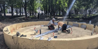 Чашу фонтана облицовывают в сквере на проспекте Карла Маркса в Ставрополе - Телеканал СвоёТВ