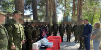 На передовую с новой техникой: депутат Заксобрания проводил бойцов на службу - Единая Россия