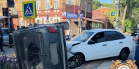 Три человека пострадали в ДТП с перевертышем на перекрестке в центре Ростова - Bloknot-Rostov.Ru