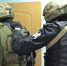 При силовой поддержке спецназа Росгвардии задержан организатор интернет-магазина по продаже наркотиков в Костромском районе (видео) - Росгвардия