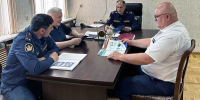Глава Гумбетовского района ознакомился с производственными мощностями ИК-7 и договорился о поставке контейнеров для ТКО - УФСИН России по Республике Дагестан