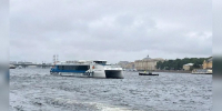 В Петергоф по воде теперь можно отправиться с Адмиралтейской набережной - Spbdnevnik.ru